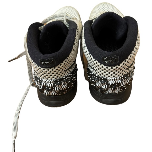 Nike Kyrie 1 BHM Basketball Sneakers. Size 9. VGUC. - Picture 5 of 10